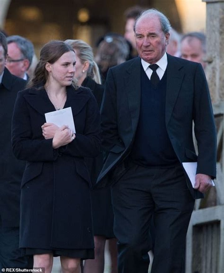 Sandy Pflueger Biography, Age, Height, Husband, Net Worth, Family