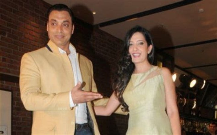 Shoaib Akhtar Biography, Age, Height, Wife, Net Worth, Family