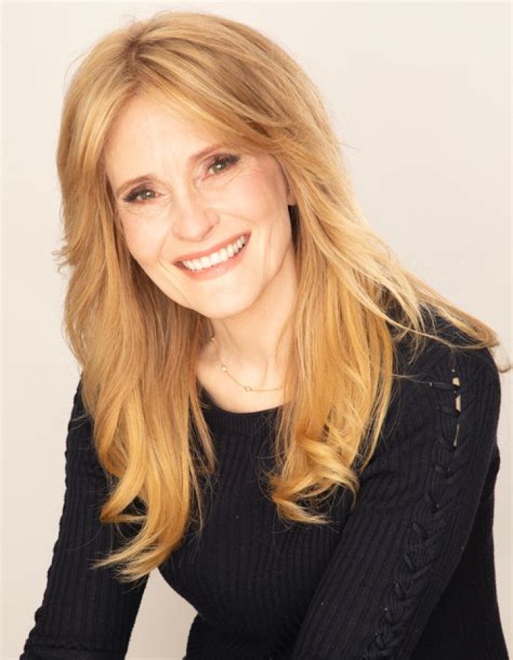 Suzanne Snyder biografía, edad, altura, esposa, net worth, familia