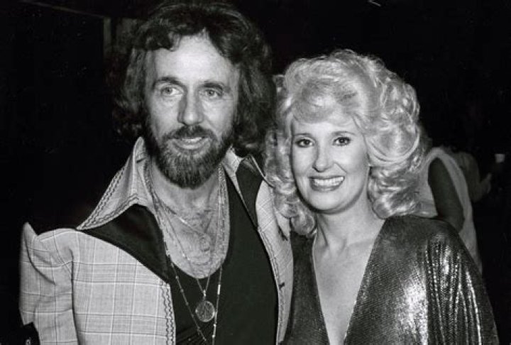 Tammy Wynette Biography, Age, Height, Husband, Net Worth, Family