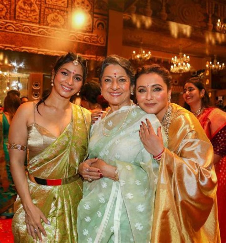 Tanuja Biography, Age, Height, Husband, Net Worth, Family