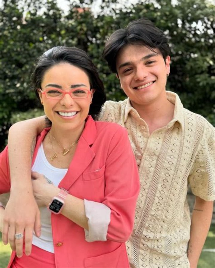 Violeta Isfel Biography, Age, Height, Husband, Net Worth, Family