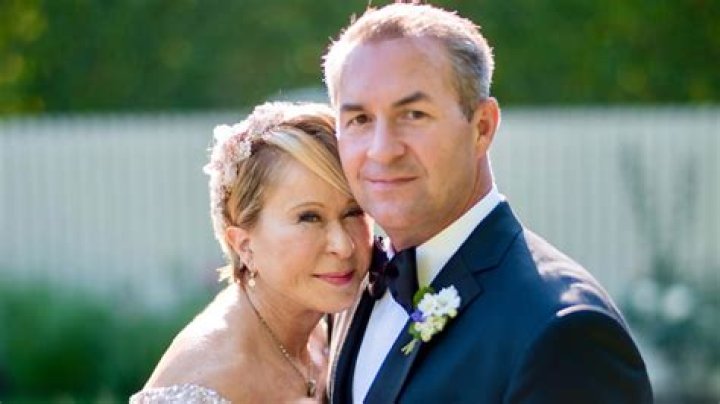 Yeardley Smith Biography, Age, Height, Husband, Net Worth, Family